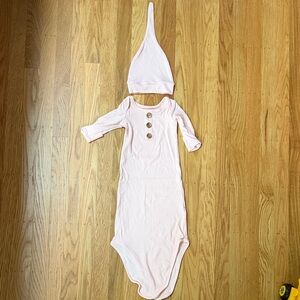 Caden Lane Pale Pink Knit Gown & Knot Hat Set